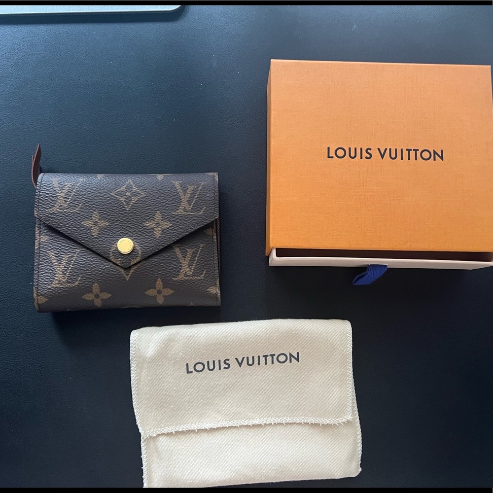 Louis Vuitton  PF. Victorine MNG ARMAG WALLET